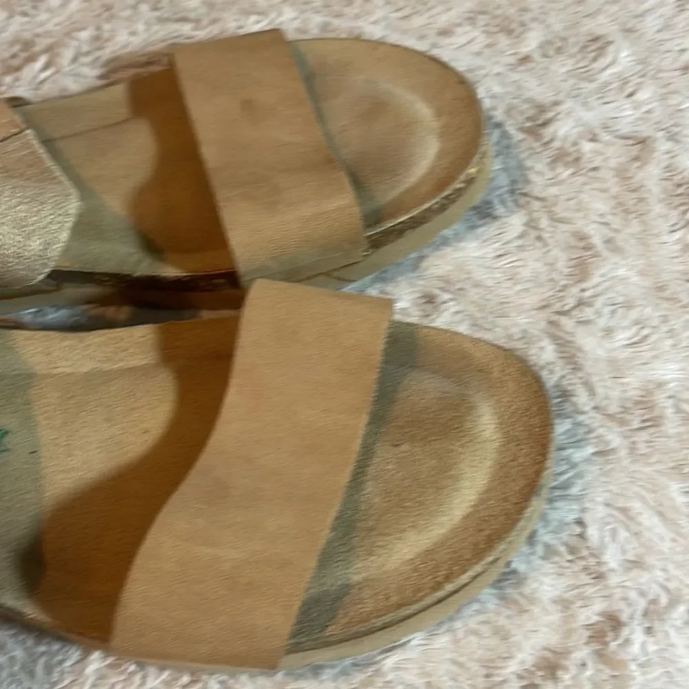 Bionatural leather sandals size 7